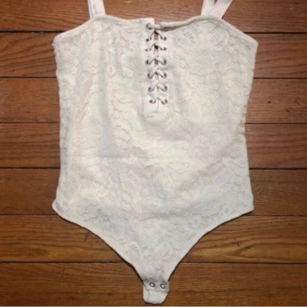 💕SOLD💕Express Lace Bodysuit